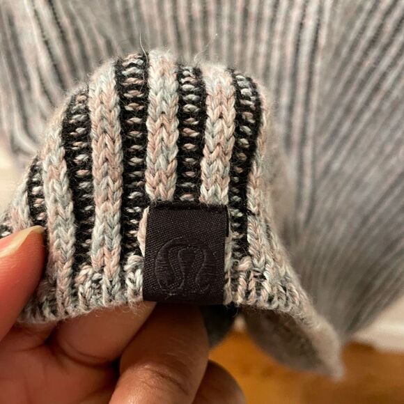 Lululemon Sweater Womens 10 Cotton Blend Mockneck Black Lavender - Picture 3 of 6
